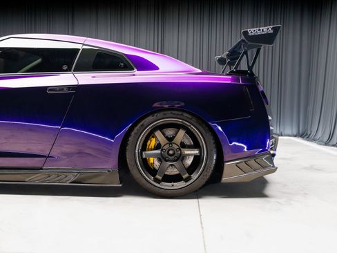 Used 2023 Nissan GT-R Premium w/ Premium Interior Package AWD/4WD image 42