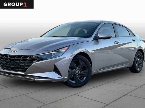 Used 2023 Hyundai Elantra SEL FWD image 1
