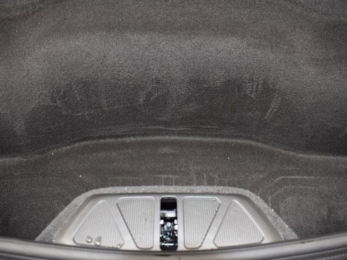 Used 2025 Chevrolet Corvette Stingray Coupe w/ 1LT image 17