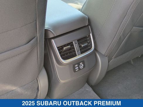 Certified 2025 Subaru Outback Premium image 8