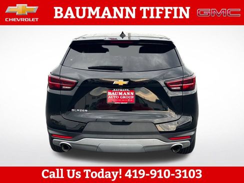 Used 2025 Chevrolet Blazer LT FWD image 4