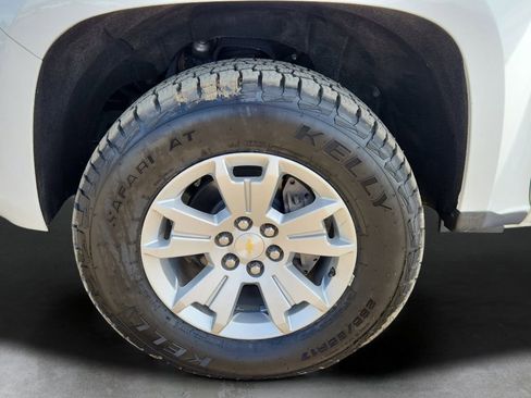 Used 2020 Chevrolet Colorado LT w/ Safety Package image 16