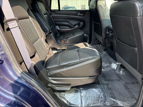 Used 2017 GMC Yukon SLT w/ Premium Edition AWD/4WD image 14