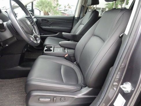 Certified 2025 Honda Odyssey EX-L image 7