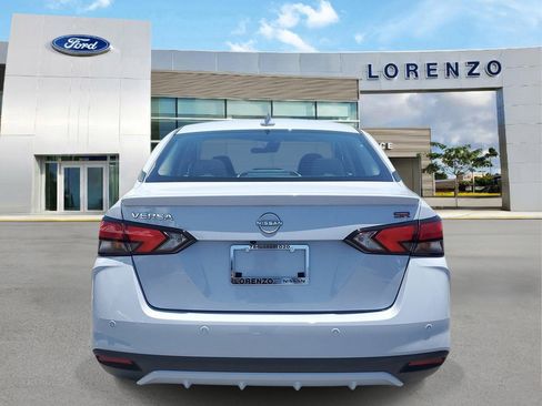 Used 2025 Nissan Versa SR w/ Trunk Package FWD image 5