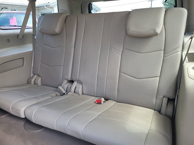 Used 2017 Cadillac Escalade ESV Luxury AWD/4WD image 20