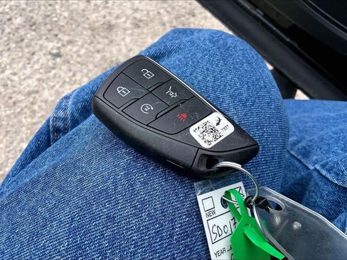 Used 2025 Buick Envision Sport Touring image 15