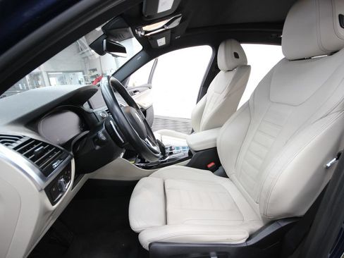 Used 2021 BMW X4 xDrive30i w/ Executive Package AWD/4WD image 13