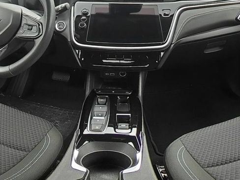 Used 2023 Chevrolet Bolt EUV LT w/ Driver Confidence Package FWD image 21