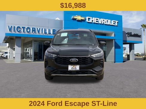 Used 2024 Ford Escape ST-Line image 2