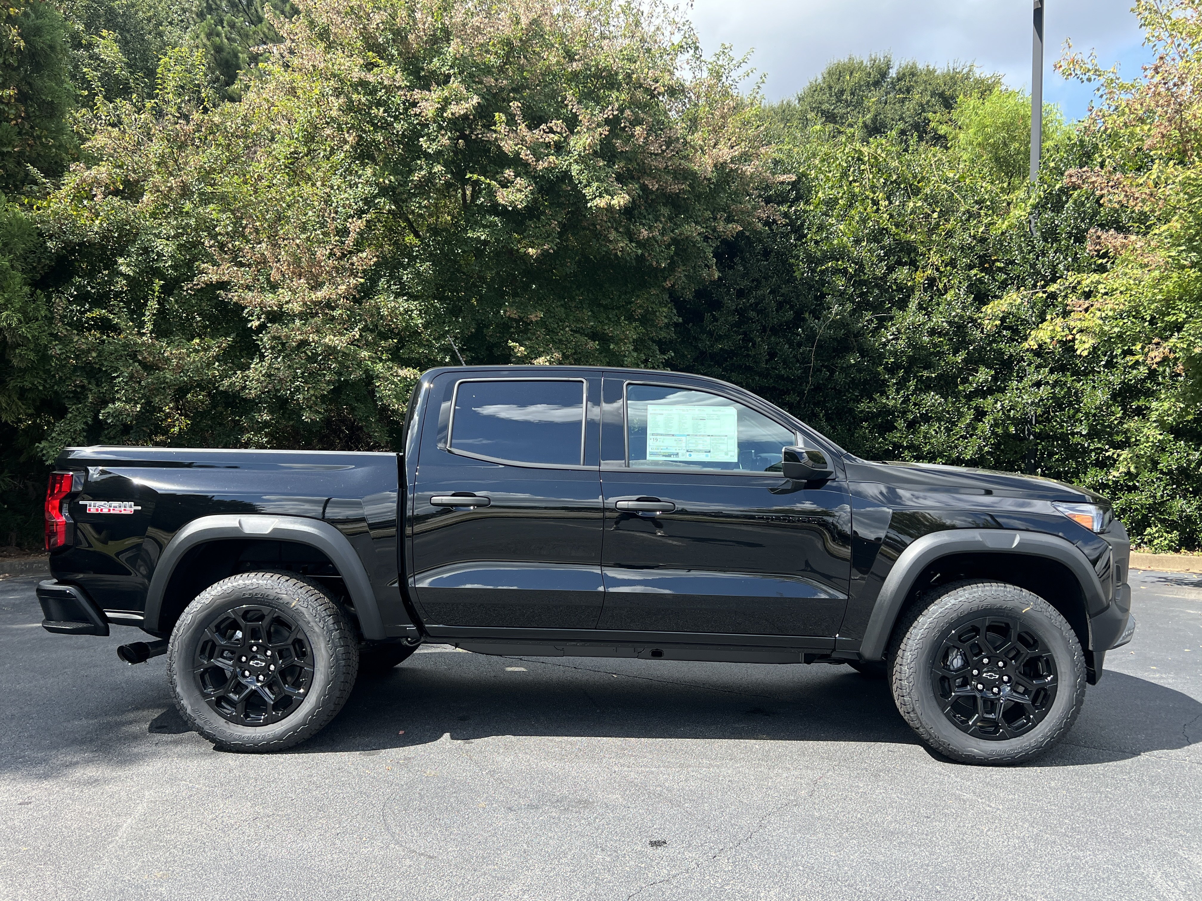 New 2026 Chevrolet Colorado Trail Boss AWD/4WD image 10
