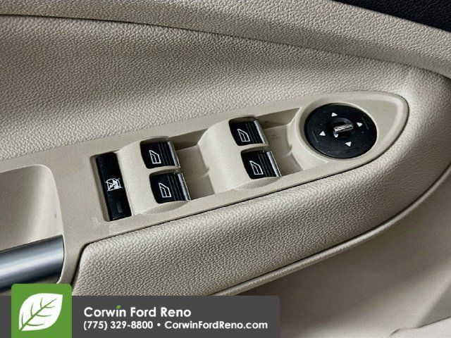 Used 2016 Ford Escape Titanium w/ Equipment Group 301A AWD/4WD image 21