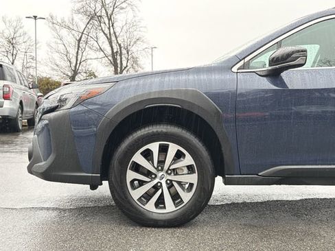 Certified 2025 Subaru Outback Premium image 9