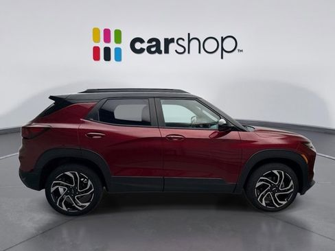Used 2025 Chevrolet TrailBlazer RS w/ Driver Confidence Package image 6