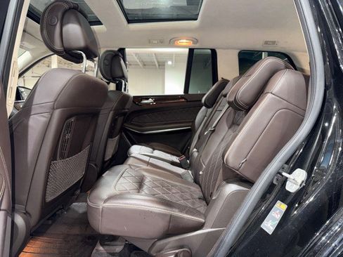 Used 2018 Mercedes-Benz GLS 550 4MATIC image 12