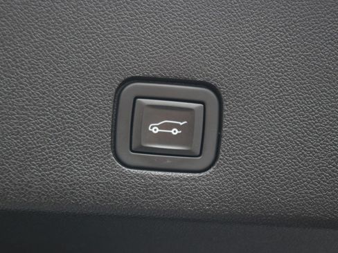 Used 2020 Cadillac XT6 Premium Luxury AWD/4WD image 11