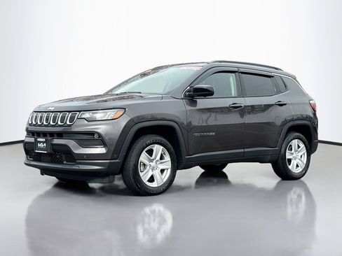 Used 2022 Jeep Compass Latitude w/ Convenience Group image 13