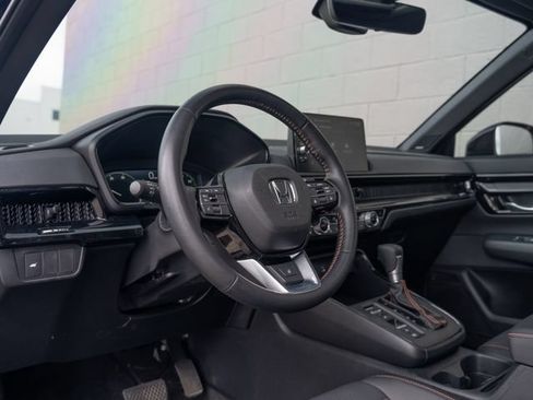 Used 2026 Honda CR-V Sport Touring image 4