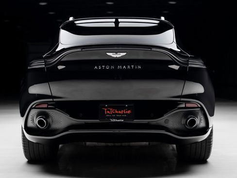 Used 2023 Aston Martin DBX image 26