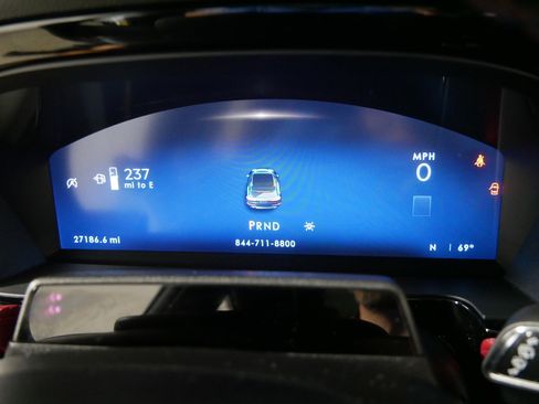 Used 2023 Lincoln Corsair Reserve w/ Equipment Group 202A AWD/4WD image 21