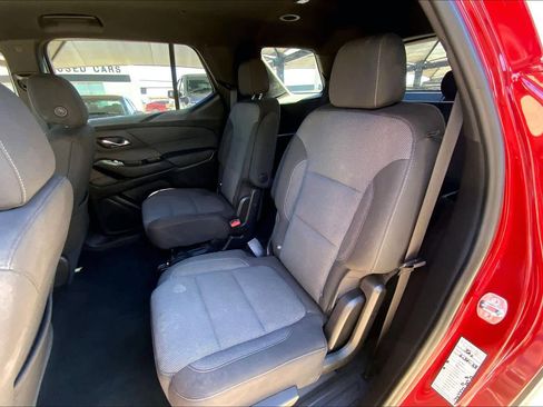 Used 2023 Chevrolet Traverse LT FWD image 20