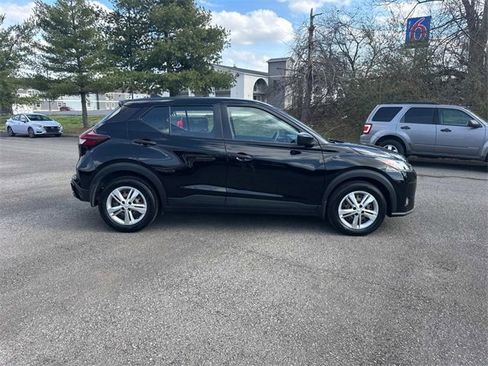 Certified 2024 Nissan Kicks S image 3