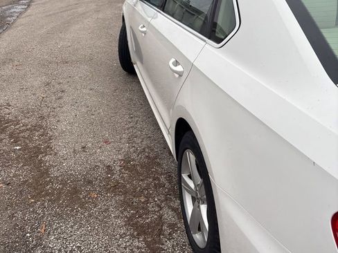 Used 2013 Volkswagen Passat 2.5 SE image 12