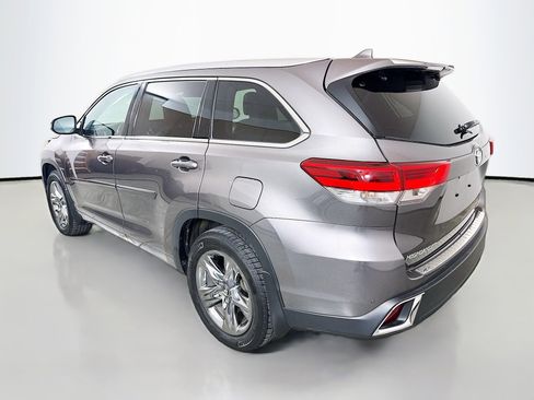 Used 2018 Toyota Highlander Limited Platinum image 5