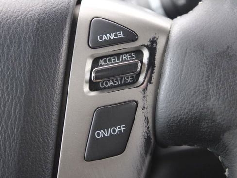 Used 2013 Nissan Armada Platinum image 37