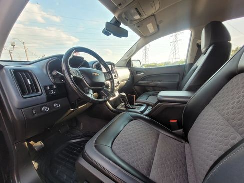 Used 2020 Chevrolet Colorado Z71 AWD/4WD image 5