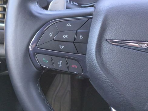 Used 2016 Chrysler 200 S image 25