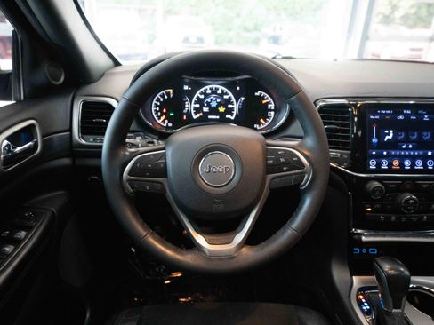 Used 2019 Jeep Grand Cherokee Altitude AWD/4WD image 20