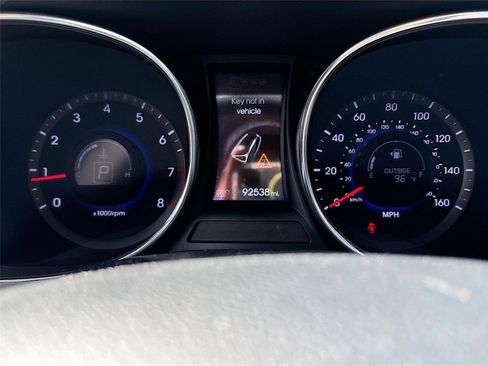 Used 2016 Hyundai Santa Fe Sport w/ Option Group 03 FWD image 12
