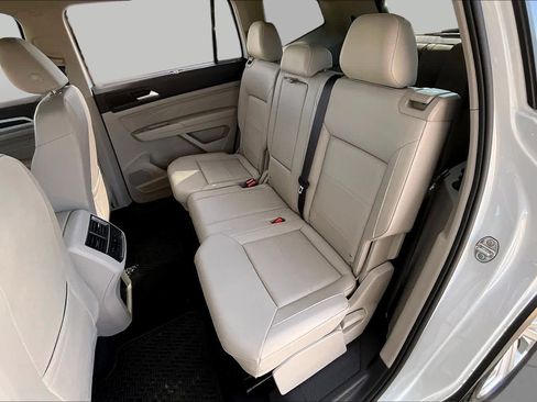 Used 2023 Volkswagen Atlas SE w/ Panoramic Sunroof Package AWD/4WD image 21