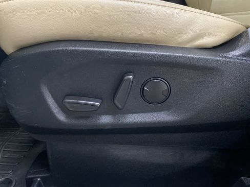 Used 2021 Ford Edge SEL image 15