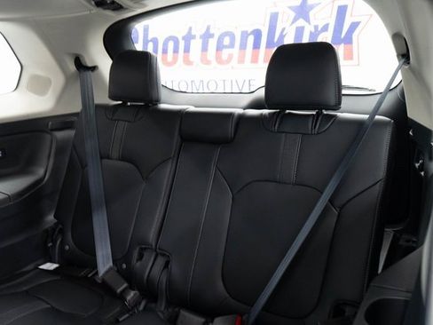 New 2025 Honda Pilot Touring image 20