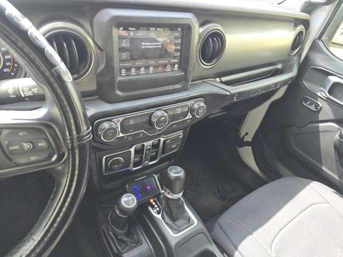 Used 2019 Jeep Wrangler Unlimited Sport S AWD/4WD image 27
