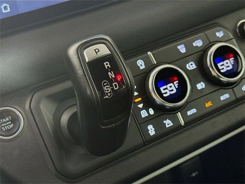 Certified 2021 Land Rover Defender 110 SE image 19