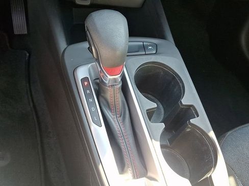 Used 2024 Chevrolet Trax RS w/ Sunroof Package image 14