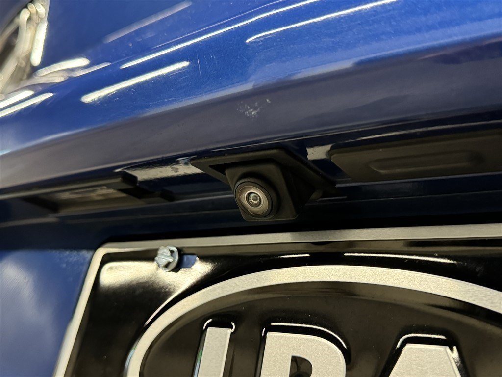 Used 2019 Chevrolet Camaro SS RWD image 13