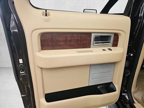 Used 2013 Ford F150 King Ranch w/ King Ranch Luxury Pkg image 11