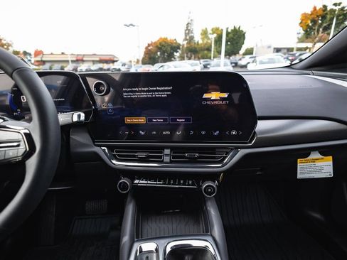 New 2026 Chevrolet Equinox EV RS image 16