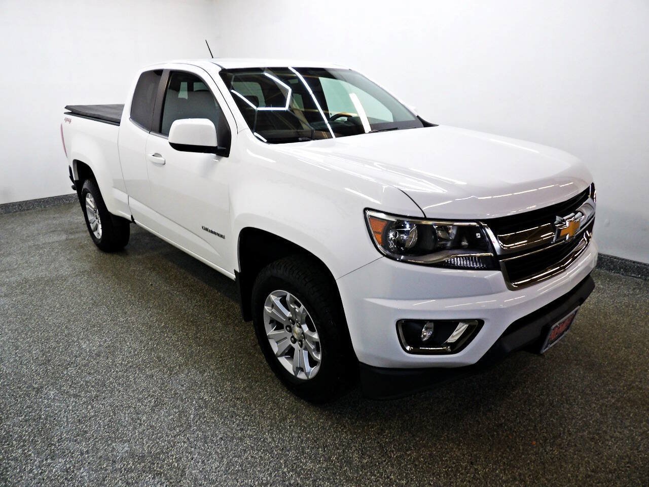 Used 2016 Chevrolet Colorado LT w/ LT Convenience Package AWD/4WD image 3