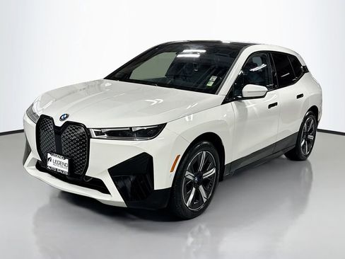 Used 2023 BMW iX xDrive50 w/ Sport Package image 1