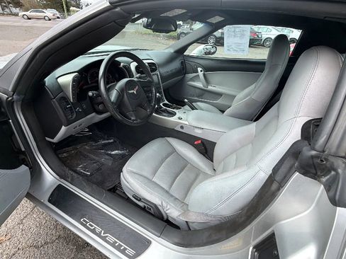 Used 2005 Chevrolet Corvette Convertible w/ Preferred Equipment Group RWD image 7