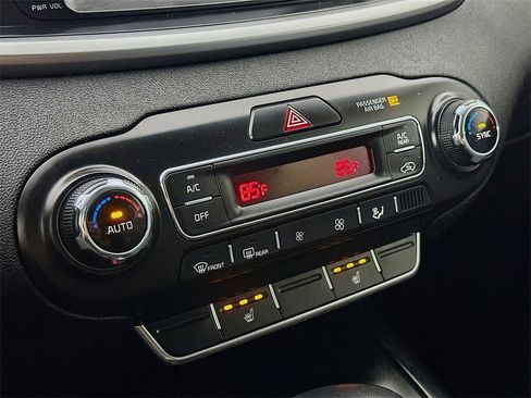 Certified 2020 Kia Sorento S image 25