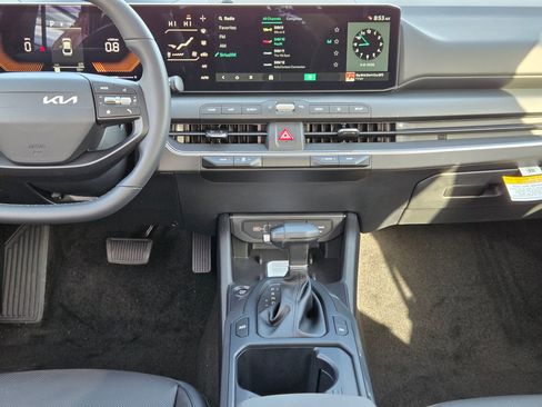 New 2026 Kia K4 EX image 16