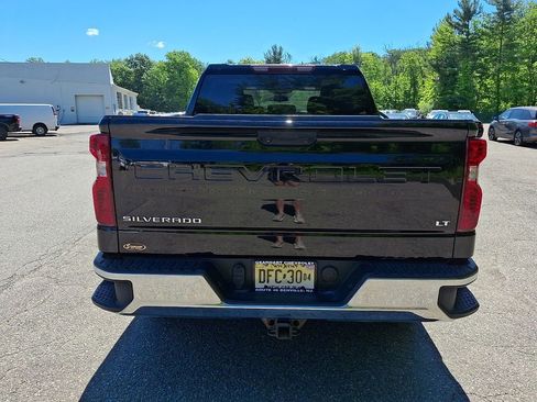 Used 2022 Chevrolet Silverado 1500 LT AWD/4WD image 6