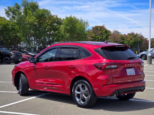 Certified 2023 Ford Escape ST-Line w/ Equipment Group 301A FWD image 4