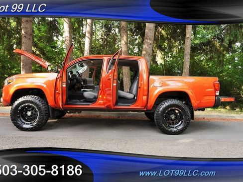 Used 2017 Toyota Tacoma SR5 w/ Tow Package AWD/4WD image 26